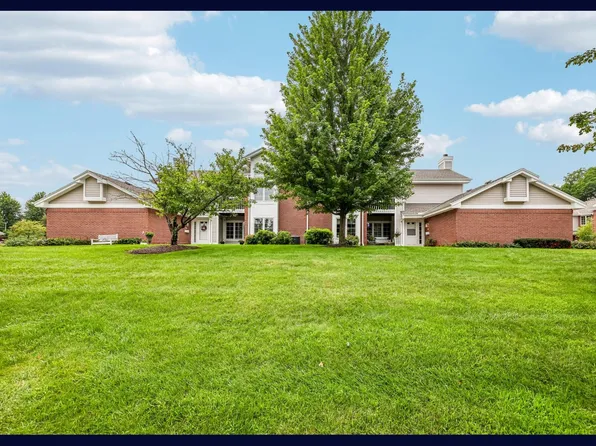 9079 Westlake Dr, Greendale, WI 53129