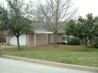 10205 Pack Saddle Ct, Fort Worth, TX 76108
