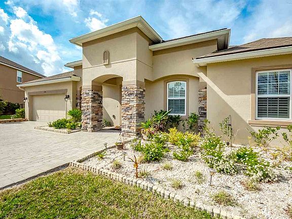 3rd image of 104 Hacienda Way
