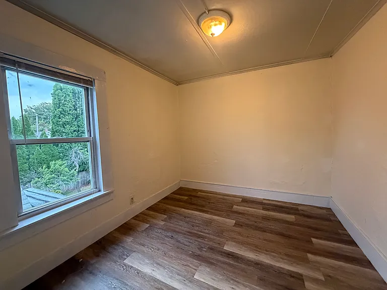 35-37 Fulton St #2 — Photo 7