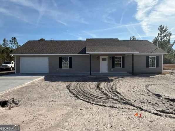 72 Hawks Pl, Waynesville, GA 31566