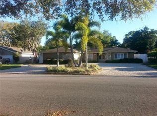 8848 Hershey Ln, Seminole, FL 33777