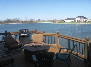 1033 Turtle Dove Trl, Waterloo, IL 62298