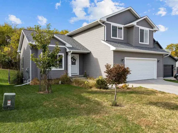 253 Lindemann Dr, Iowa City, IA 52245