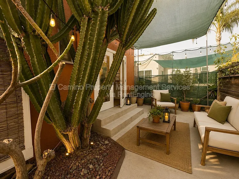 2068 San Francisco Ave — Photo 37