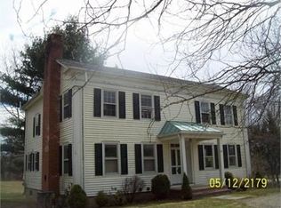 4 Tiger Hill Dr, Gladstone, NJ 07934