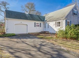 127 Gilbert Ln, Harwich Pt, MA 02646