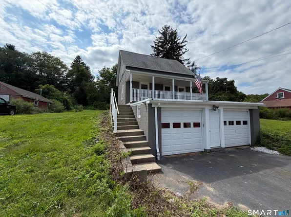 292 Old Colchester Road, Montville, CT 06382