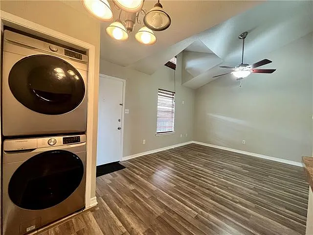 2330 Edenborn Ave #319 — Photo 8
