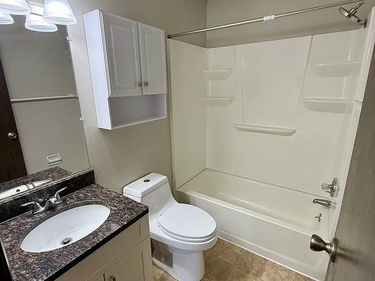 4048-4080 Colonial Pl #4068 — Photo 8