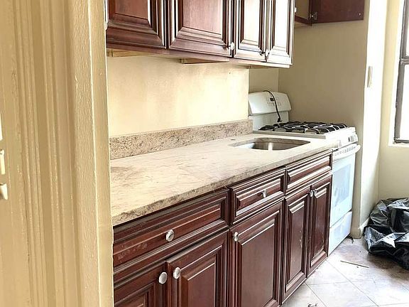 3rd image of 68 W 238th St APT D42
