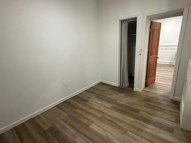 738 Kelly St #2 — Photo 5