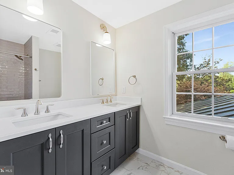 10034 Scenic View Ter — Photo 39