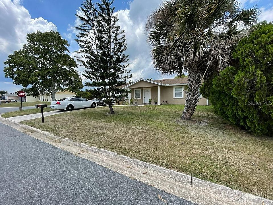 1st image of 566 Floral Dr