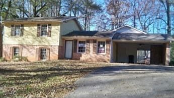 1st image of 3354 Stanford Cir