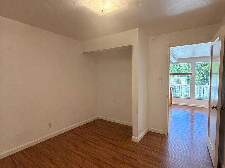 640 Tabor Dr — Photo 9