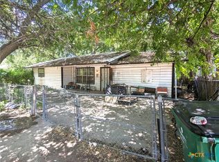 204 W Cedar St #A & B, Lometa, TX 76853