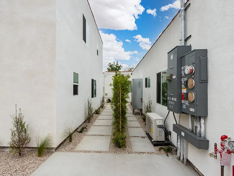 4346 W Country Club Dr #42461 — Photo 26