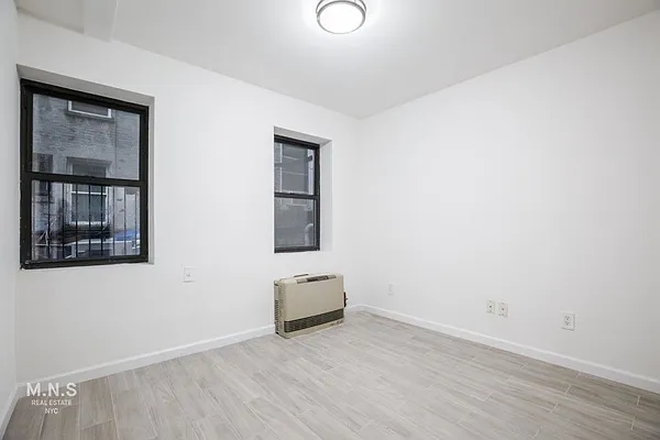 Rented by MNS | media 13