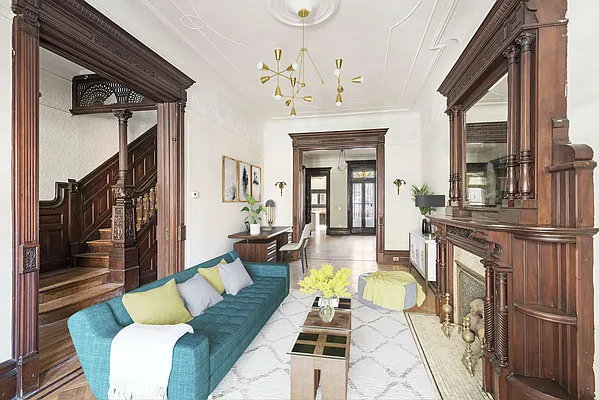 Sold by Compass | media 3