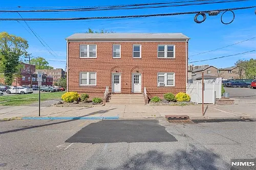 229 Columbia Ave #2 Photo 1