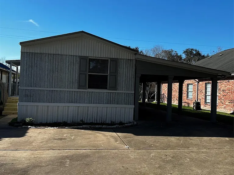 3902 Marzia Ave — Photo 16