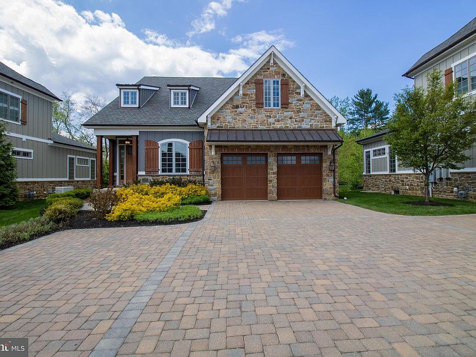 1st image of 1208 Coulee Way