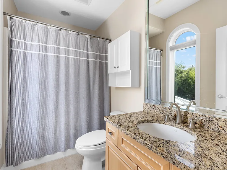 882 W Ocean View Ave — Photo 16