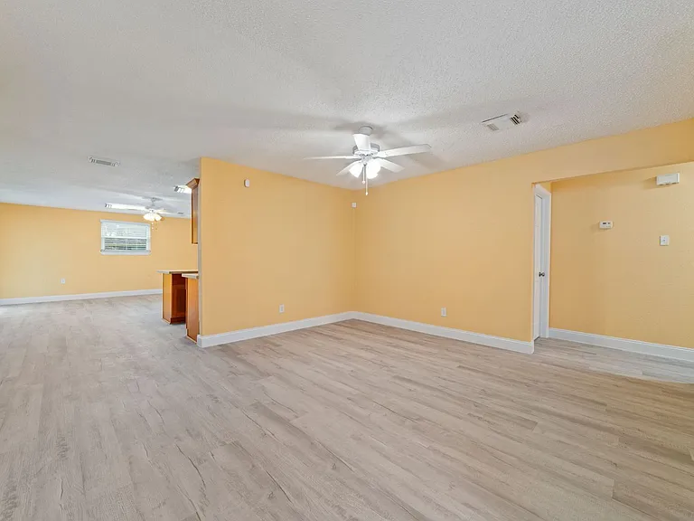 11610 Grapewood Dr — Photo 7