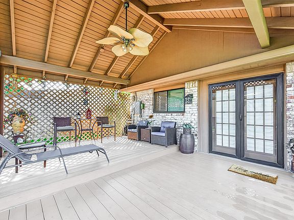 4th image of 21622 Park Villa Dr