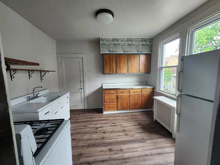 407 Franklin St #2 — Photo 6