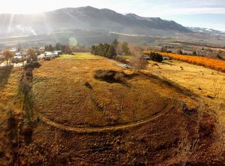 5541 Riverside Dr, Rock Island, WA 98850