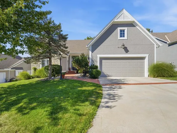 11118 W 121st St, Overland Park, KS 66213