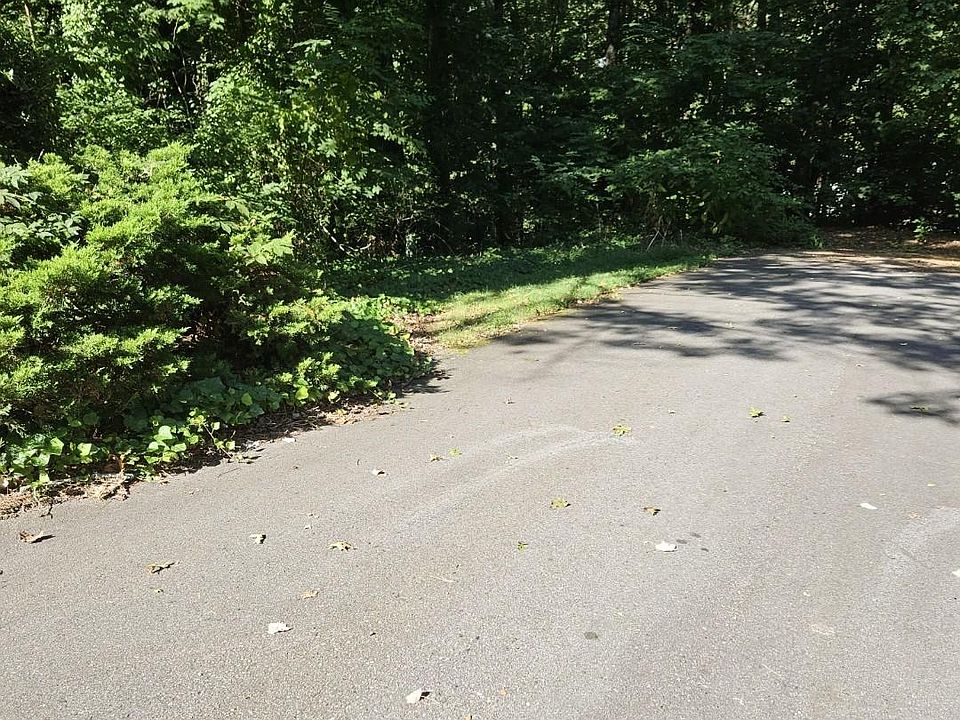 1st image of 135 Caldonia Dr
