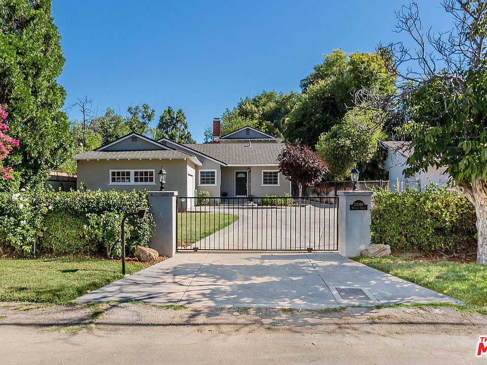 1st image of 23046 Dolorosa St