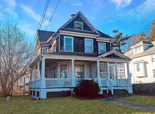 311 Ocean Ave, New London, CT 06320