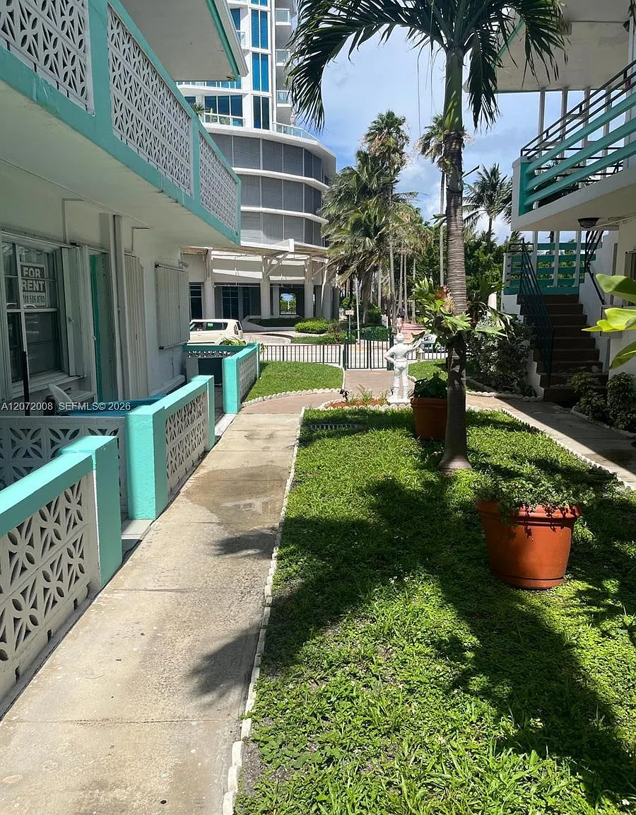 2nd Ocean Front Sub — Photo 4