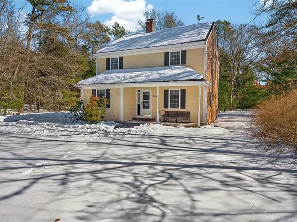 144 Richmond Townhouse Rd, Carolina, RI 02812