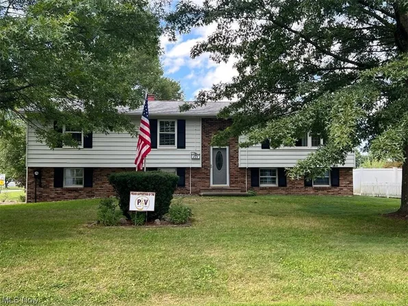 171 S Park Dr, Andover, OH 44003