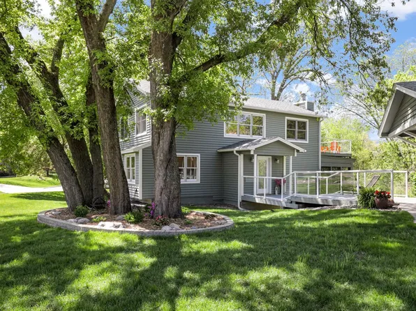 2571 Forest St N, Maplewood, MN 55109