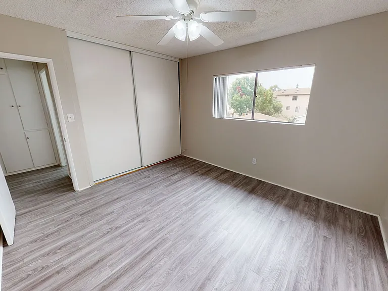 708 Venice Way — Photo 7
