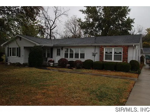 3947 Pontoon Rd photo 1