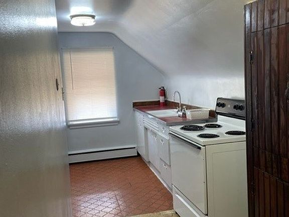 4th image of 230 S 28th St Floor 2