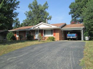 997 McPherson Dr, Madisonville, KY