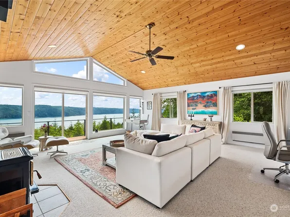 600 N Schaufler Lane, Lilliwaup, WA 98555