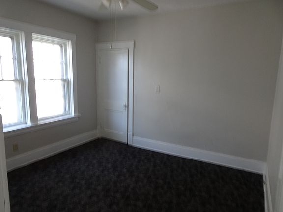 3rd image of 315 E 15th St