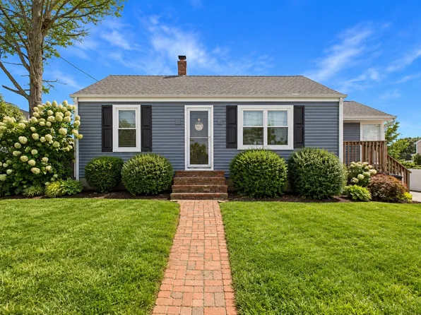 38 Little Neck Ave, Swansea, MA 02777