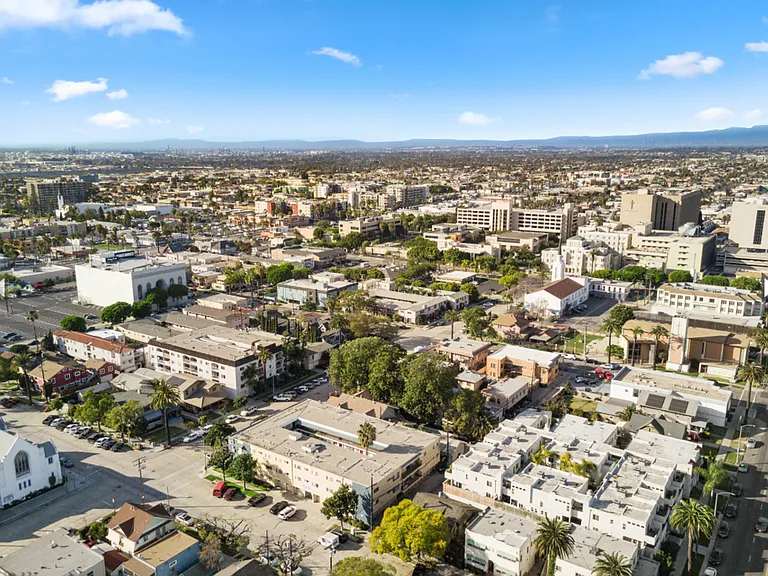 800 Linden Ave in Long Beach — Photo 9