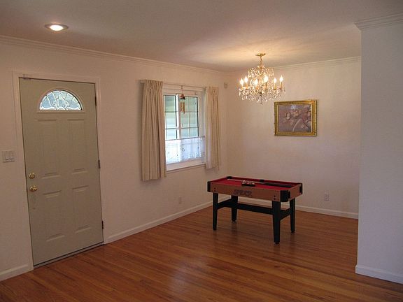 2nd image of 1159 Kentwood Ave