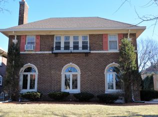3486 N Summit Ave, Milwaukee, WI 53211